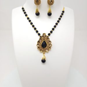 black stone moti imitation jewelery set