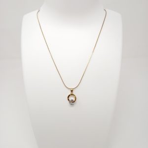 gold plated circle pendant necklace