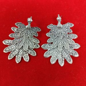 silver metal peacock shaped dangle drop earrings