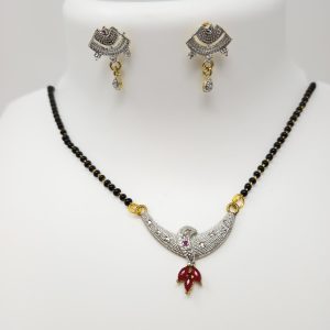 simple and latest jewelary set with earrings