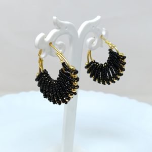 pearl earrings black