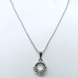 circle shape pendent necklace