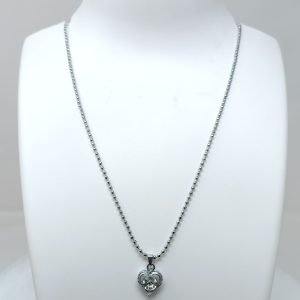 pendent shape heart