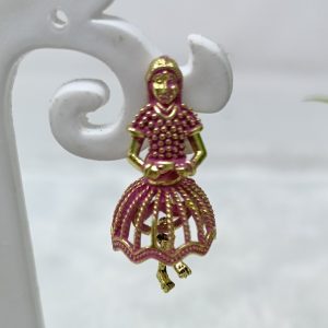 women figure earrings magenta
