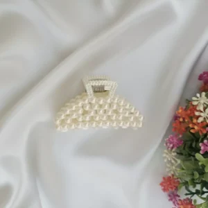 Pearl Clutchers for Hair, Hair Claw Clips, hair clips for women, girls latest hair Accessories for Women Stylish hairpin