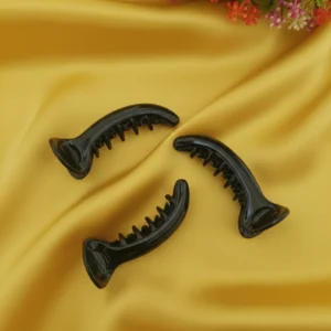 3 black banana clips 1