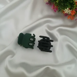 small matte 2 hair claw