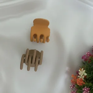 small matte 2 hair claw