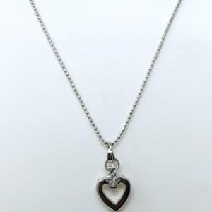 heart pendant necklace
