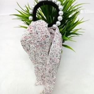 pearl studded ponytail holder