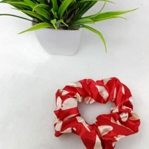 polka dot scrunchies rubber band red