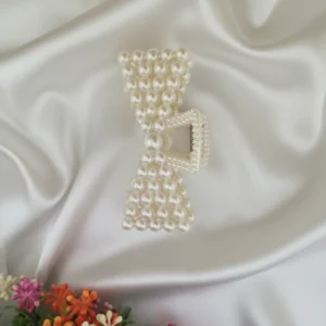 bow shape Pearl Clutchers for Hair, Hair Claw Clips, hair clips for women, girls latest hair Accessories for Women Stylish hairpin