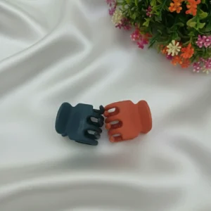 small matte 2 hair claw